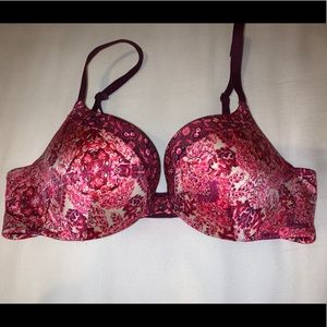 Victoria’s Secret push-up bra